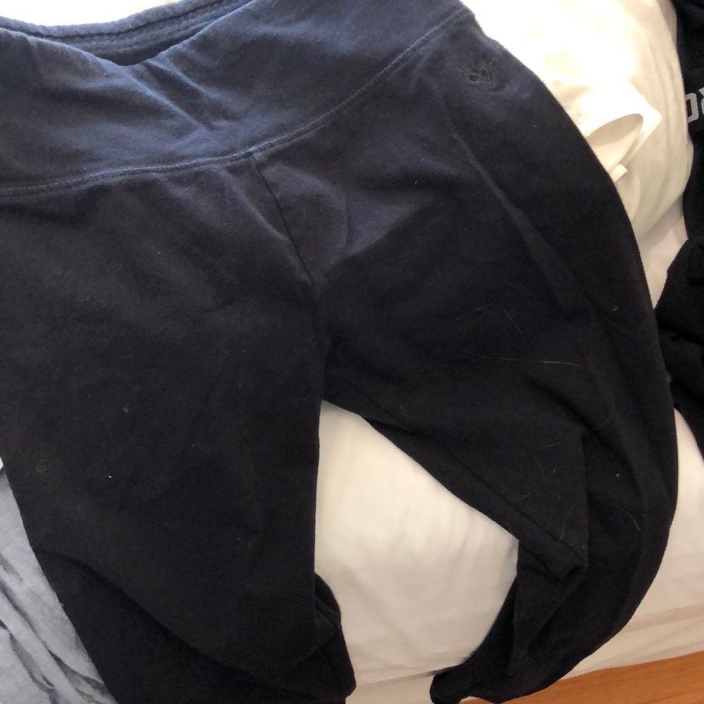 Black leggings